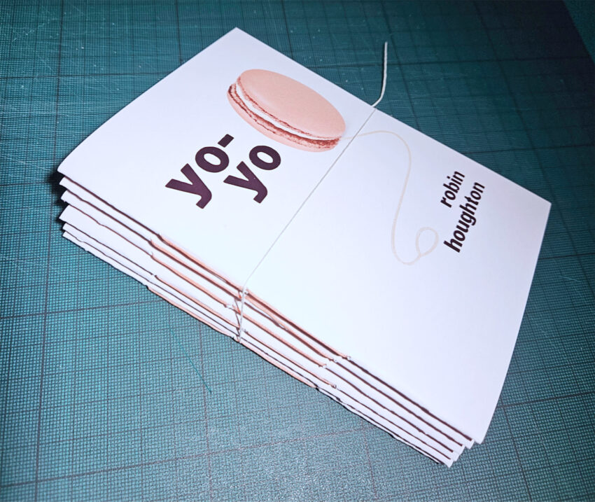 Yo-Yo, a poetry mini pamphlet by Robin Houghton
